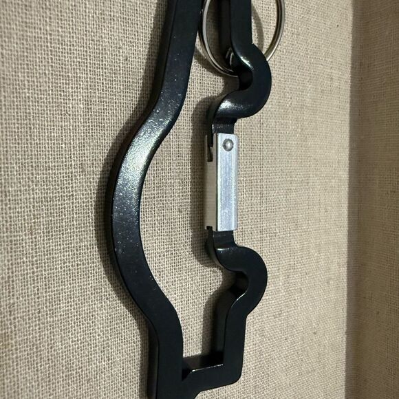 Black Car Shape Keychain Clip – BSG America Carabiner Style - Picture 10 of 14